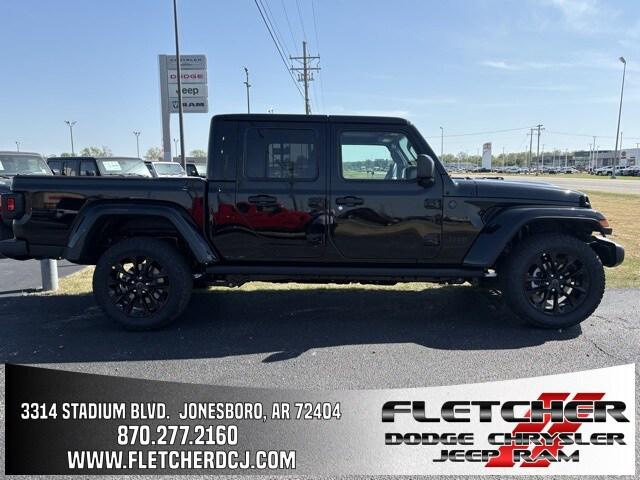 2025 Jeep Gladiator GLADIATOR NIGHTHAWK 4X4
