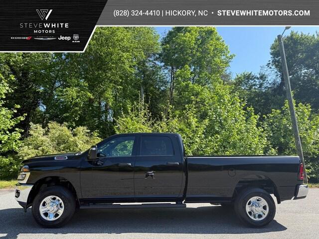 2025 RAM Ram 2500 RAM 2500 TRADESMAN CREW CAB 4X4 8 BOX