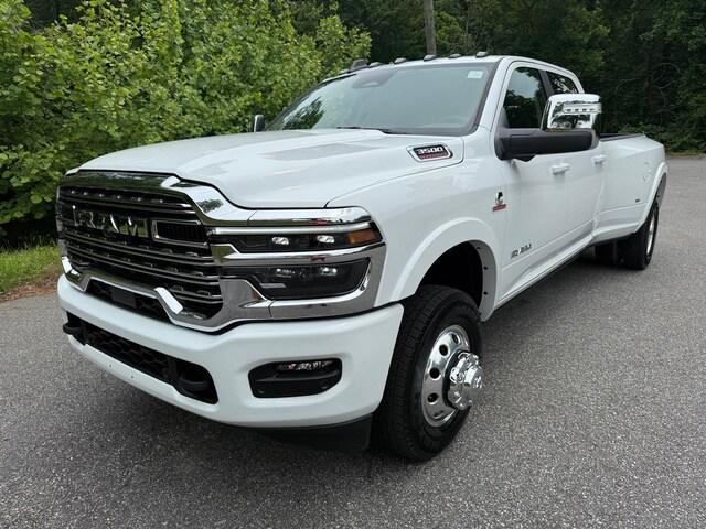 2025 RAM Ram 3500 RAM 3500 LIMITED LONGHORN CREW CAB 4X4 8 BOX