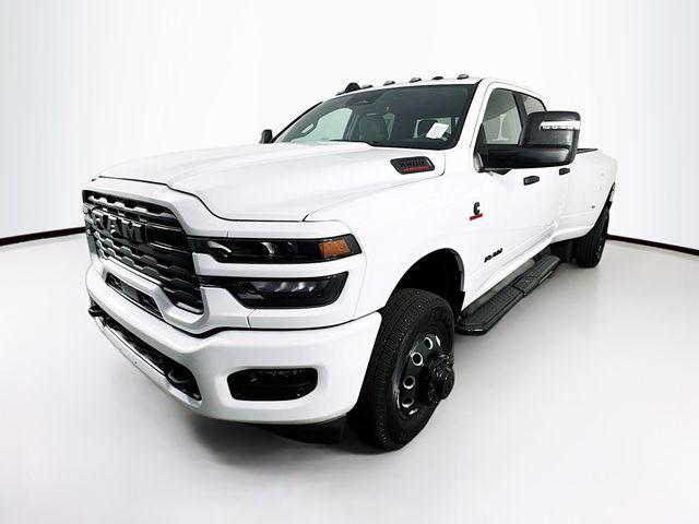 2025 RAM Ram 3500 RAM 3500 BIG HORN CREW CAB 4X4 8 BOX