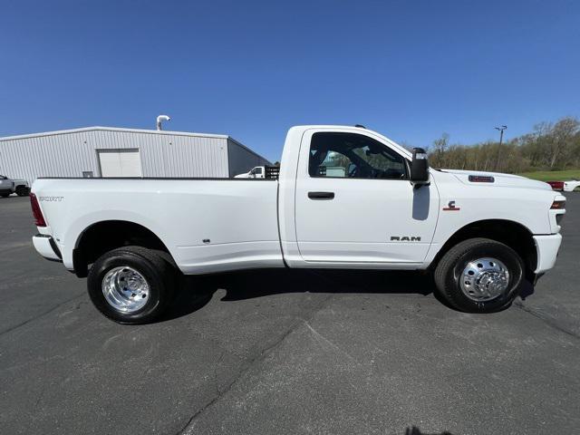 2025 RAM Ram 3500 RAM 3500 BIG HORN REGULAR CAB 4X4 8 BOX
