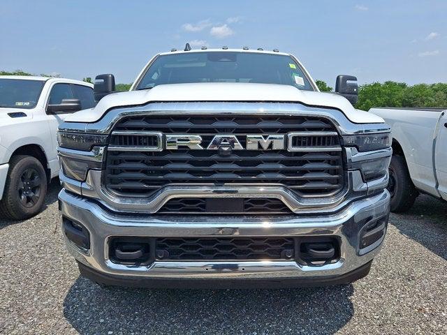 2025 RAM Ram 2500 RAM 2500 TRADESMAN CREW CAB 4X4 64 BOX