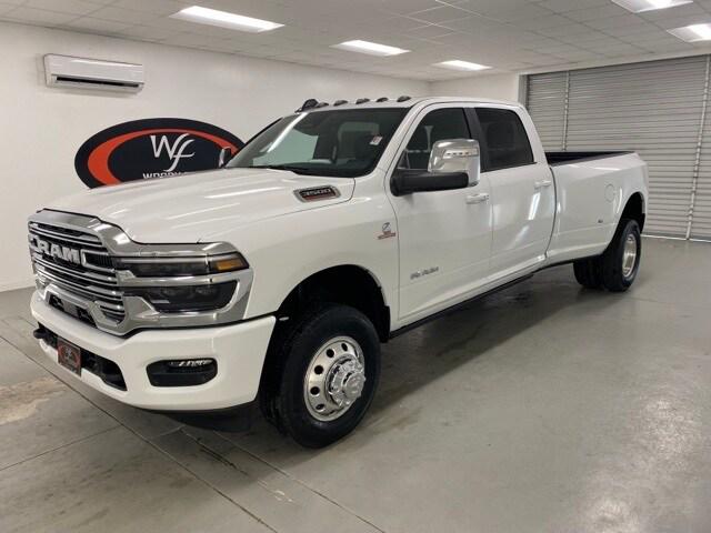 2025 RAM Ram 3500 RAM 3500 LARAMIE CREW CAB 4X4 8 BOX
