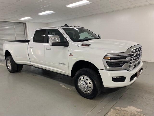 2025 RAM Ram 3500 RAM 3500 LARAMIE CREW CAB 4X4 8 BOX