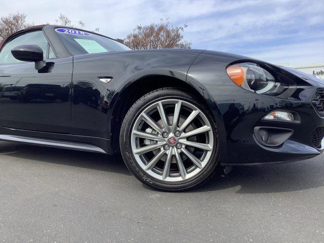 2018 Fiat 124 Spider Lusso Red Top Edition