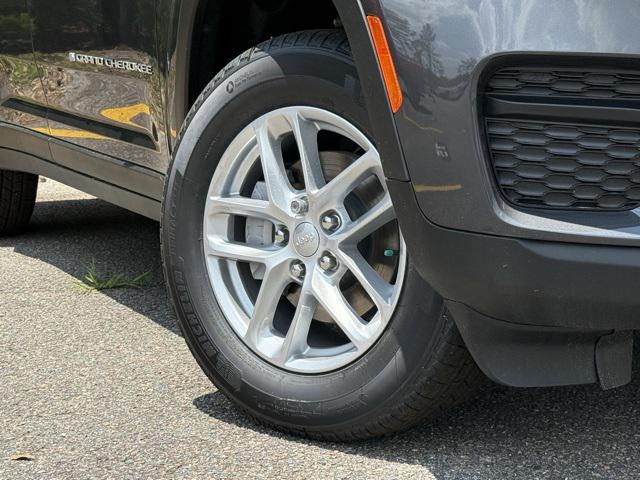 2025 Jeep Grand Cherokee GRAND CHEROKEE LAREDO X 4X2