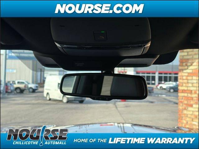 2025 Nissan Armada SL 4WD