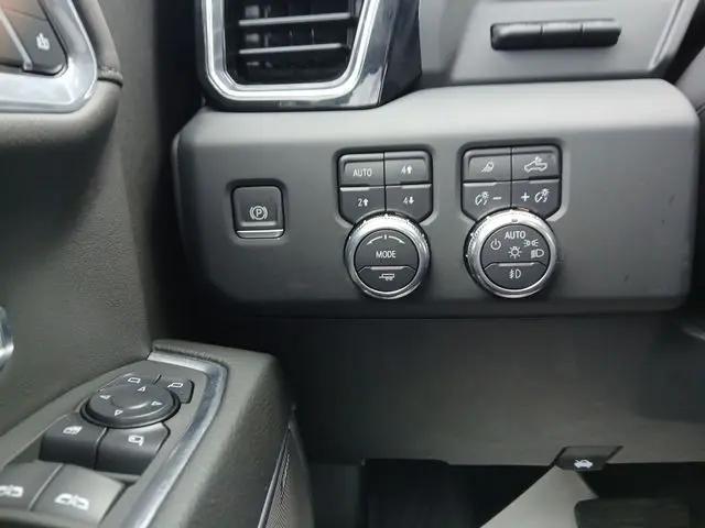 2024 GMC Sierra 1500 4WD Crew Cab Short Box Denali