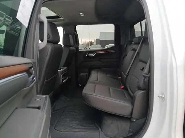 2024 GMC Sierra 1500 4WD Crew Cab Short Box Denali