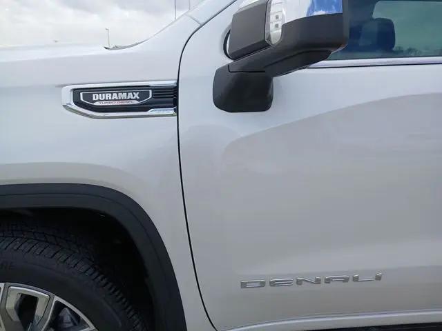 2024 GMC Sierra 1500 4WD Crew Cab Short Box Denali