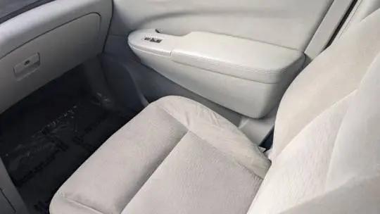 2015 Nissan Quest S