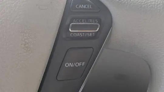 2015 Nissan Quest S
