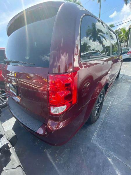 2017 Dodge Grand Caravan SXT