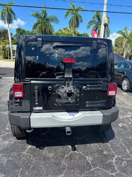 2011 Jeep Wrangler Unlimited Sahara