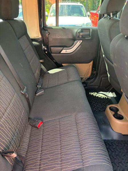 2011 Jeep Wrangler Unlimited Sahara
