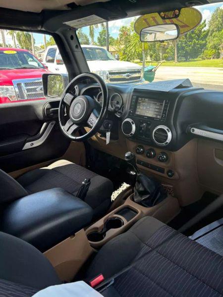 2011 Jeep Wrangler Unlimited Sahara