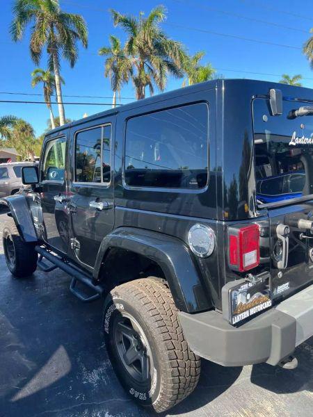 2011 Jeep Wrangler Unlimited Sahara