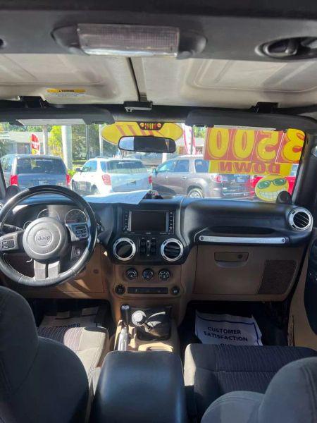 2011 Jeep Wrangler Unlimited Sahara