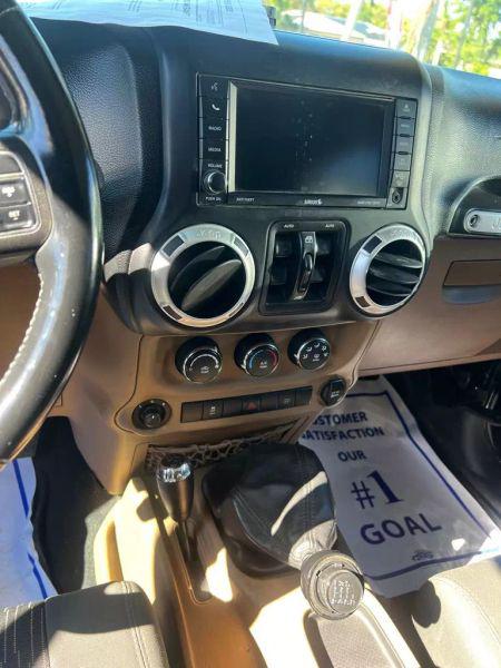2011 Jeep Wrangler Unlimited Sahara