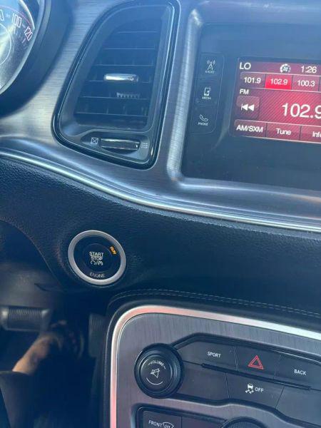 2016 Dodge Challenger SXT
