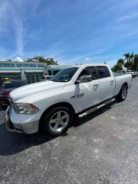2017 Ram 1500 SLT Crew Cab 4x2 6'4" Box for sale in Fort Myers, FL