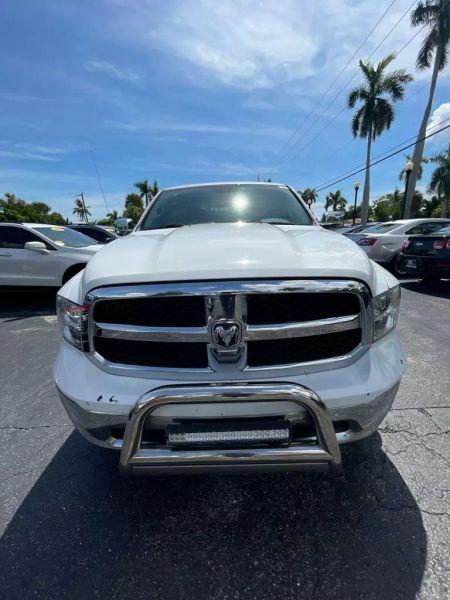 2017 Ram 1500 SLT Crew Cab 4x2 6'4" Box