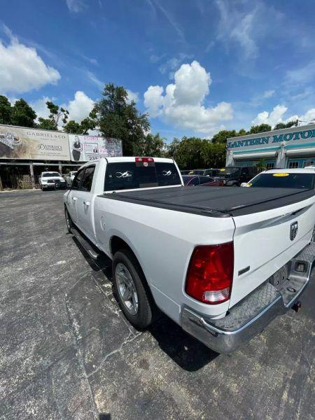2017 Ram 1500 SLT Crew Cab 4x2 6'4" Box
