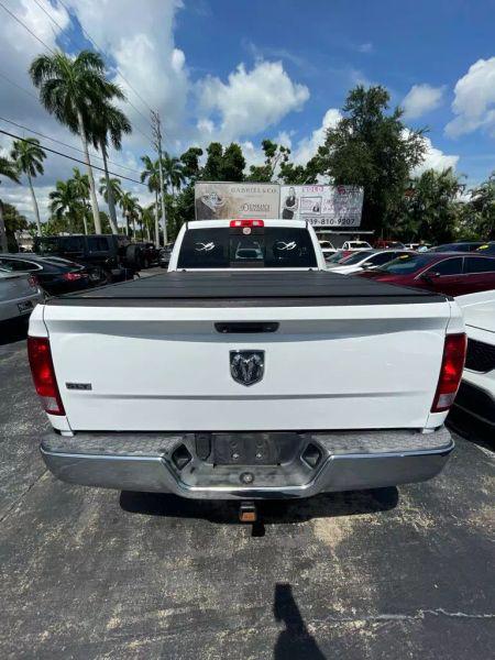 2017 Ram 1500 SLT Crew Cab 4x2 6'4" Box