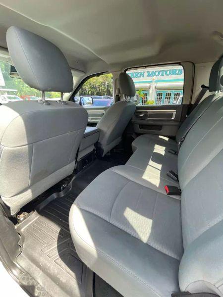 2017 Ram 1500 SLT Crew Cab 4x2 6'4" Box