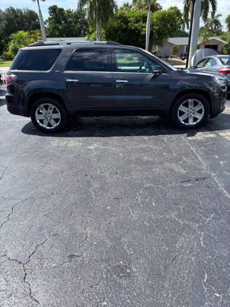 2017 GMC Acadia Base