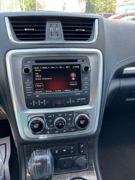 2017 GMC Acadia Base