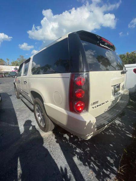2014 GMC Yukon XL Denali