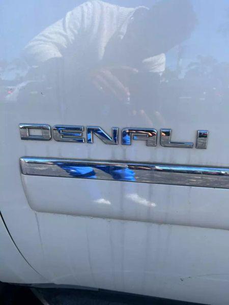 2014 GMC Yukon XL Denali
