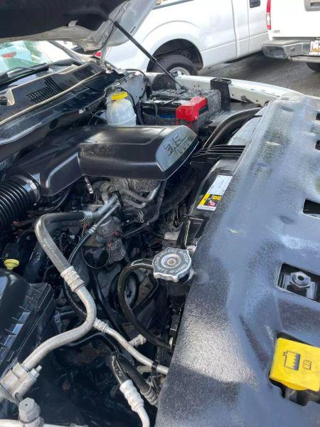 2019 Ram 1500 Classic Express Crew Cab 4x2 5'7" Box