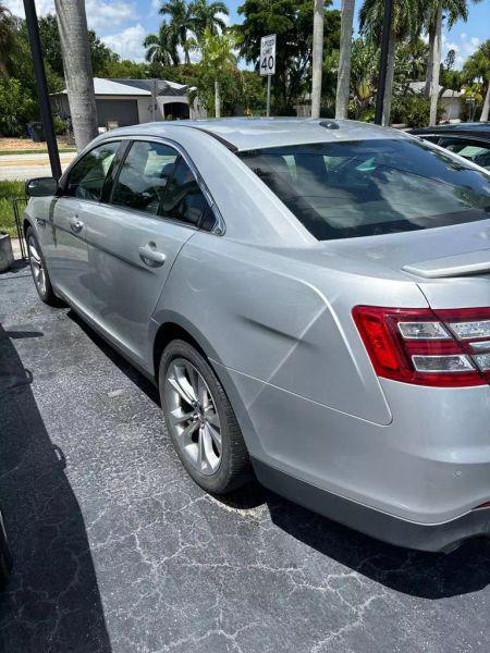 2014 Ford Taurus SHO