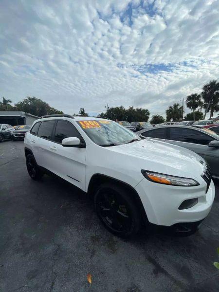 2016 Jeep Cherokee Altitude