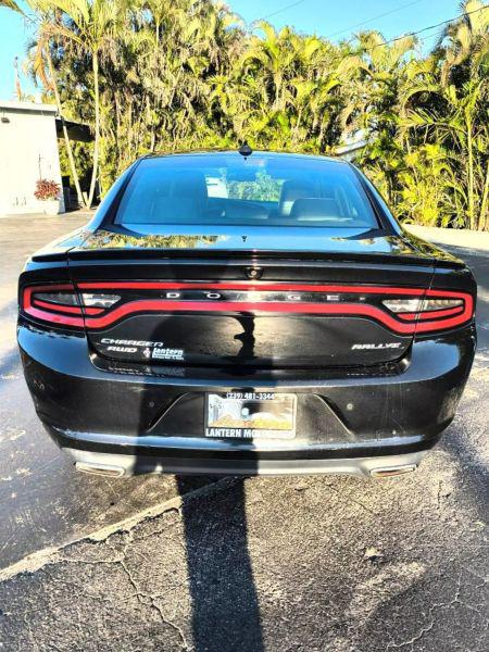 2015 Dodge Charger SXT