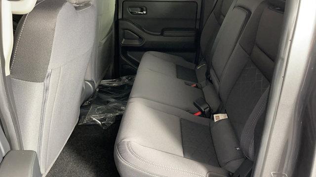 2025 Nissan Frontier Crew Cab SV 4x4