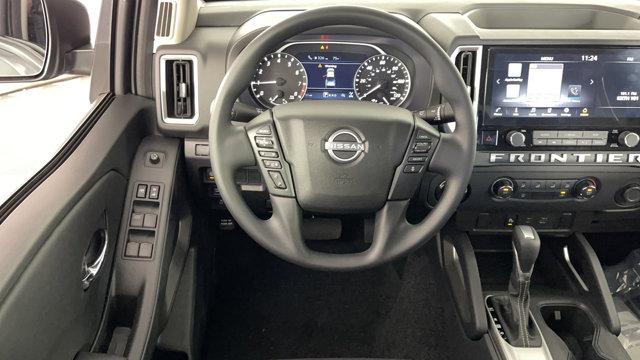 2025 Nissan Frontier Crew Cab SV 4x4