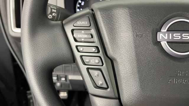 2025 Nissan Frontier Crew Cab SV 4x4