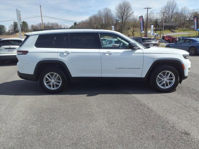 2023 Jeep Grand Cherokee L Laredo 4x4