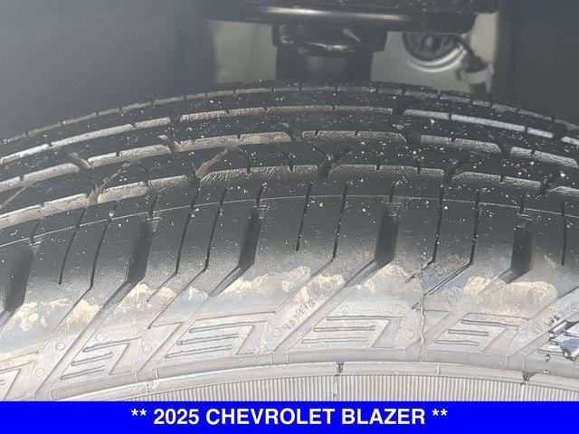 2025 Chevrolet Blazer AWD 2LT