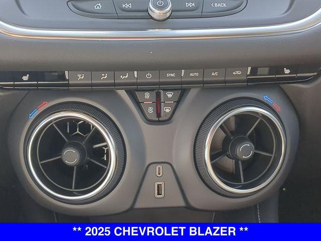 2025 Chevrolet Blazer AWD 2LT