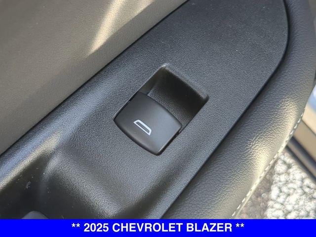 2025 Chevrolet Blazer AWD 2LT