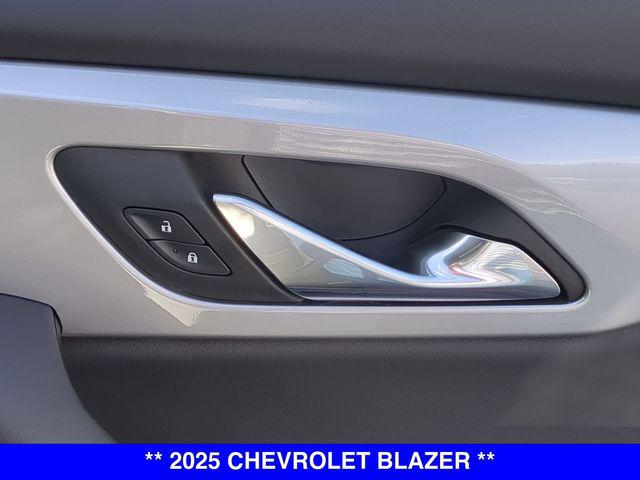 2025 Chevrolet Blazer AWD 2LT
