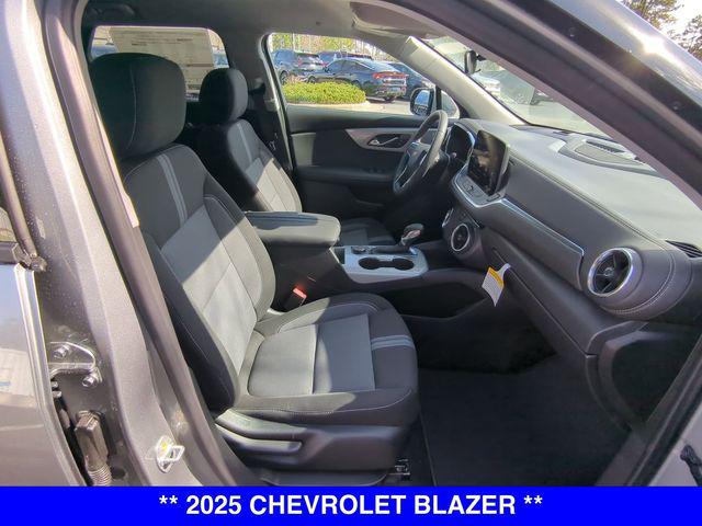 2025 Chevrolet Blazer AWD 2LT