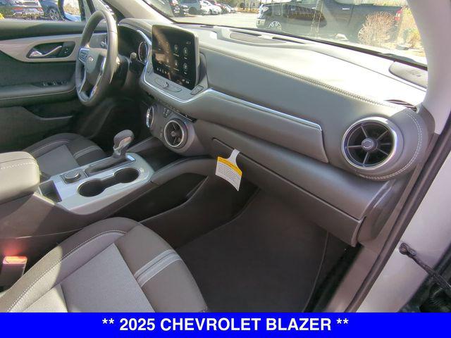 2025 Chevrolet Blazer AWD 2LT