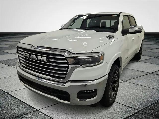2025 RAM Ram 1500 RAM 1500 LARAMIE CREW CAB 4X4 57 BOX