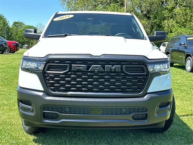 2025 RAM Ram 1500 RAM 1500 TRADESMAN QUAD CAB 4X2 64 BOX