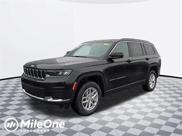 2025 Jeep Grand Cherokee GRAND CHEROKEE L LAREDO X 4X4